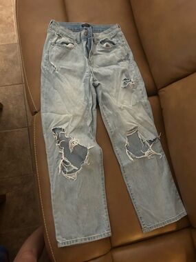 Sincerely Jules Light  Blue Distressed Relaxed Jeans Size is 3/26 Women’s  Jeans